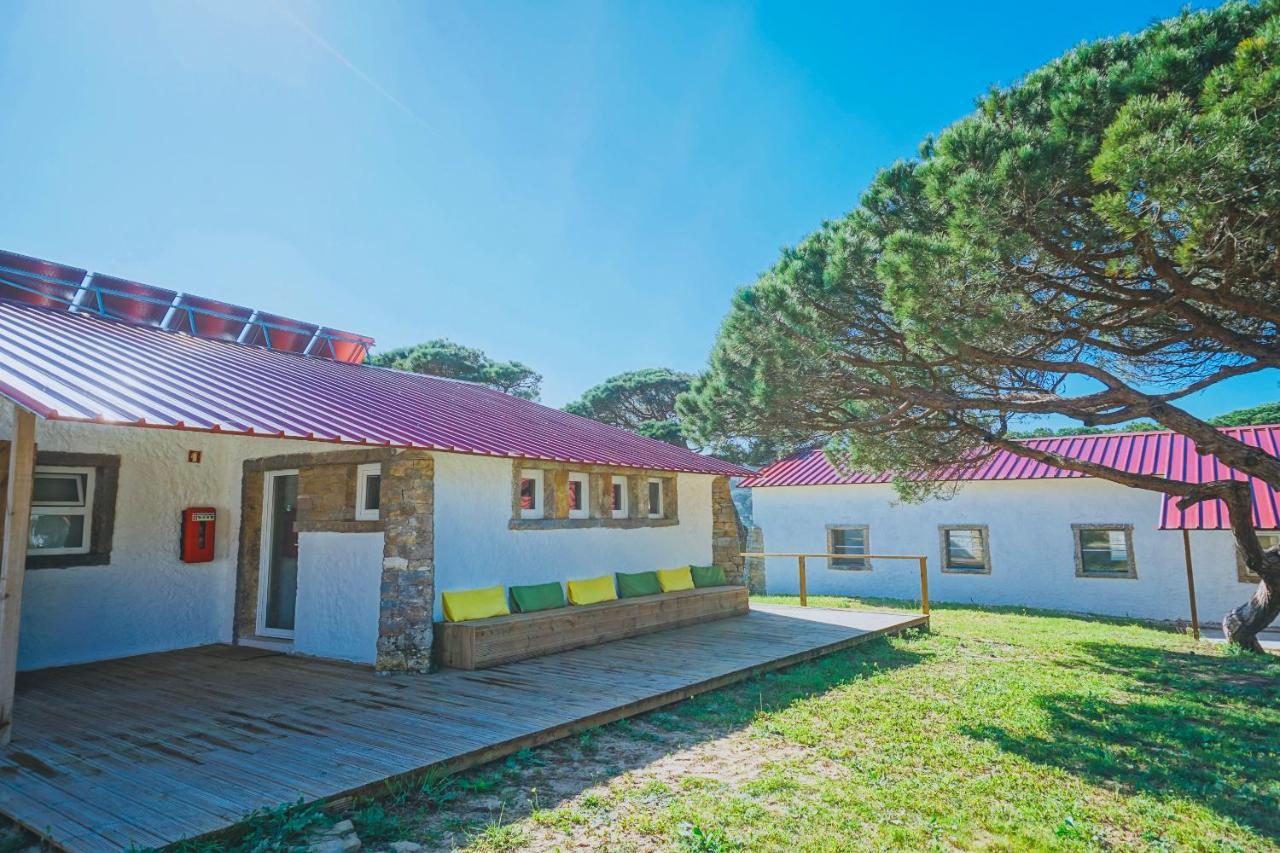 Oasis Backpackers Hostel Sintra Surf Colares Exterior foto